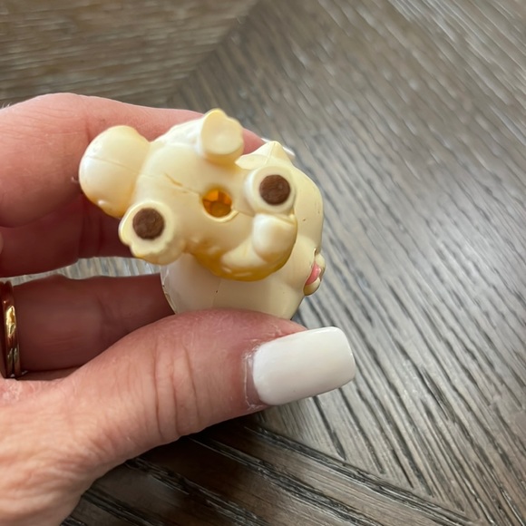 Littlest pet shop, first generation, rare, magnetic motion, yellow cat 2005 #4 - Picture 5 of 9